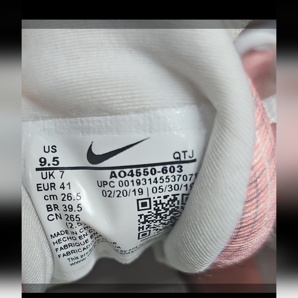 Nike Air Vapormax Plus Bleached Coral  Women's - Picture 6 of 7